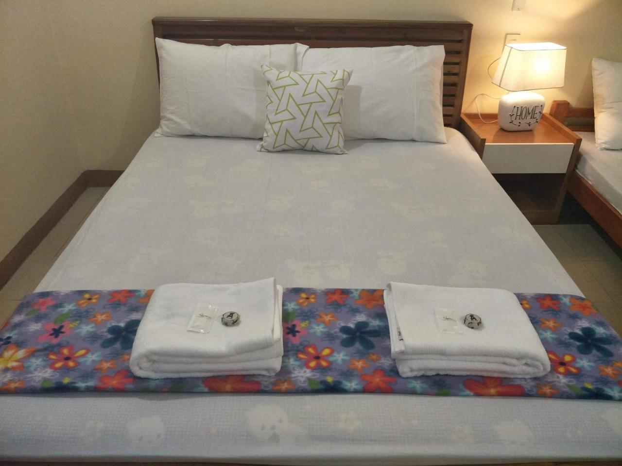 Joyful Island Hostel - Cebu City Экстерьер фото