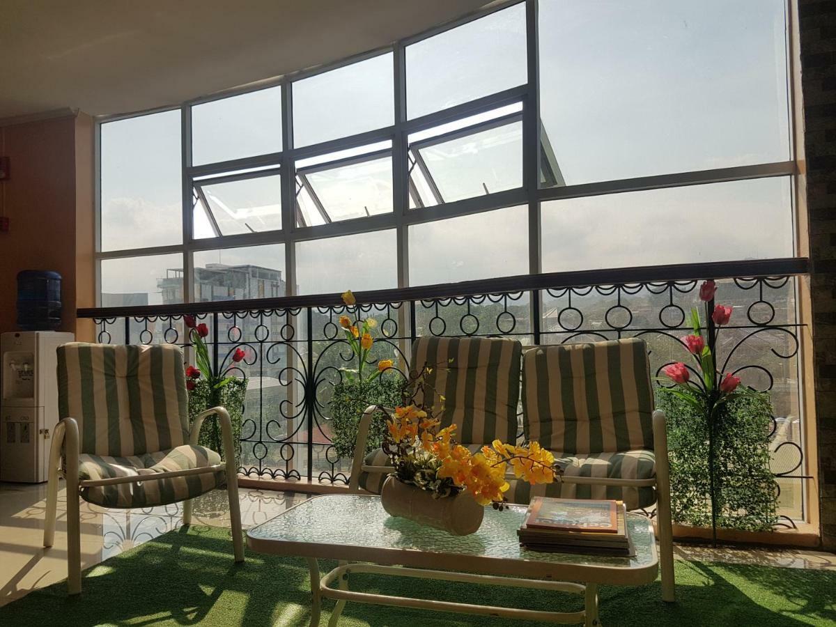 Joyful Island Hostel - Cebu City Экстерьер фото